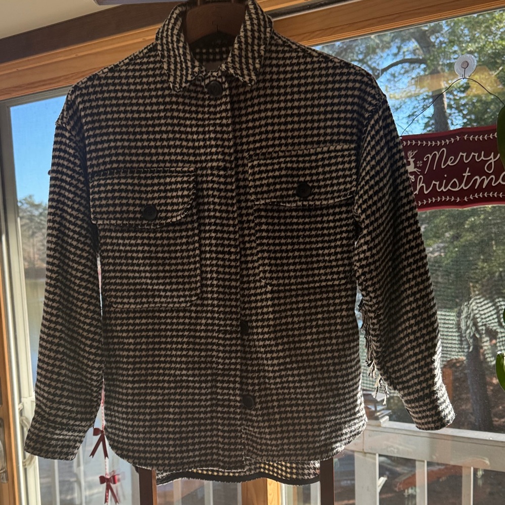 SO Black and White Houndstooth Shacket - Picture 6 of 11
